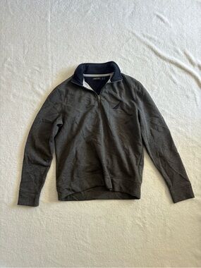 Nautica Men's Dark Gray Quarter-Zip Sweater with Navy Collar